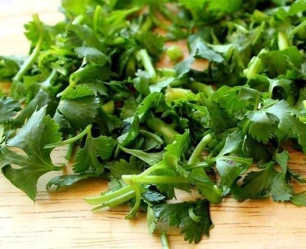 Шаг 3 приготовления Курица в формочках для кексов