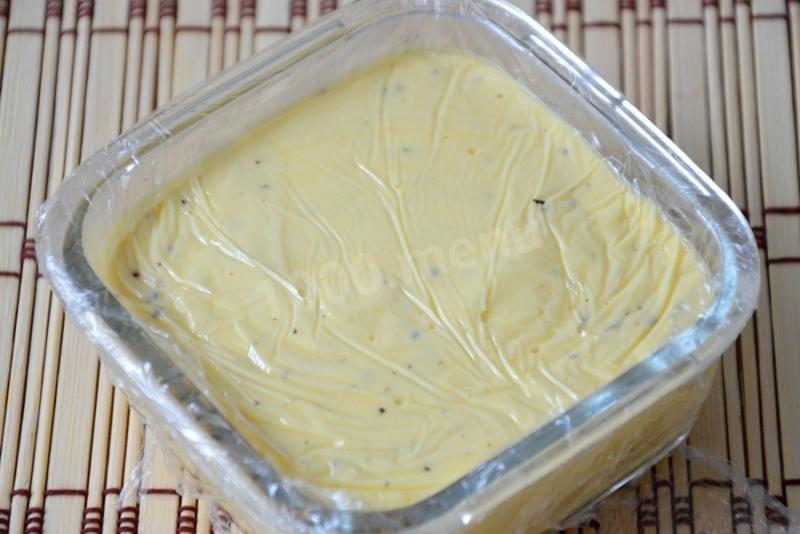 Шаг 11 приготовления Плавленый сыр из творога с яйцами и сливочным маслом