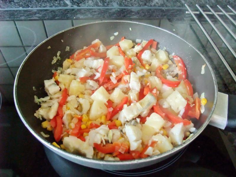 Шаг 11 приготовления Рыба с ананасами