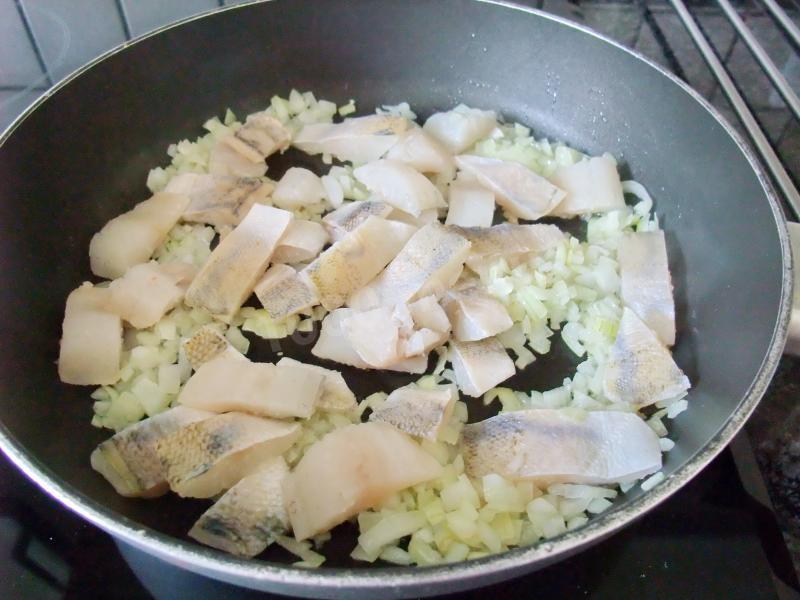 Шаг 7 приготовления Рыба с ананасами