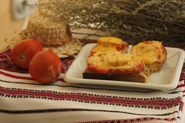 Шаг 5 приготовления Горячие бутерброды с помидорами и сыром в духовке