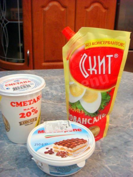 Шаг 10 приготовления Салат Торт рыбный из семги с икрой
