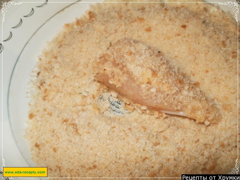 Шаг 8 приготовления Куриные наггетсы с пармезаном и чесноком на сковороде