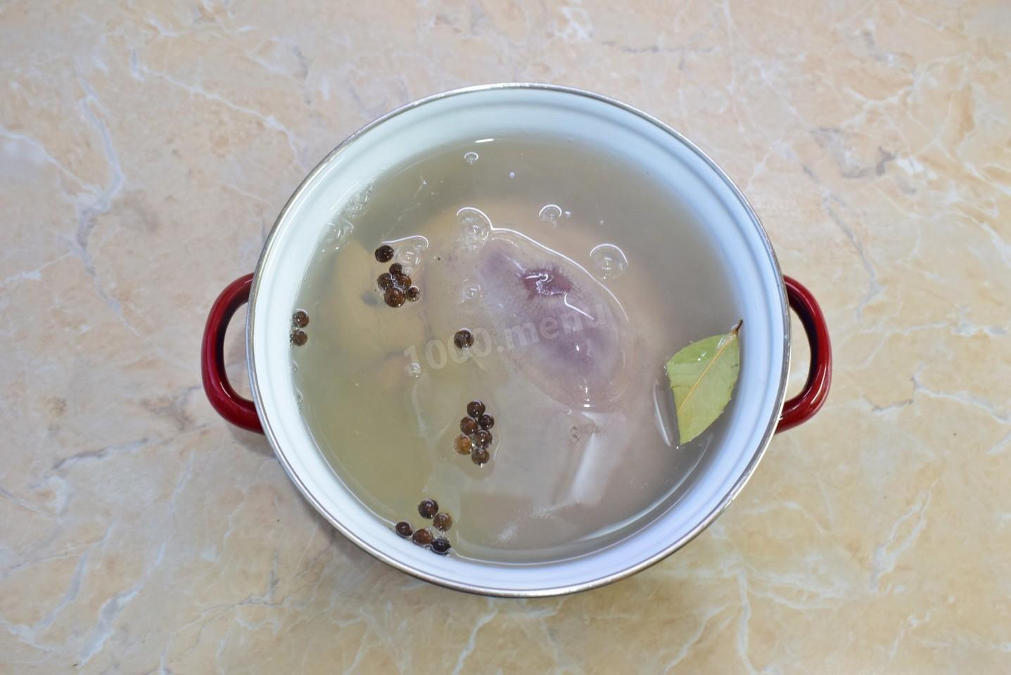 Шаг 2 приготовления Салат с печенью и корейской морковью