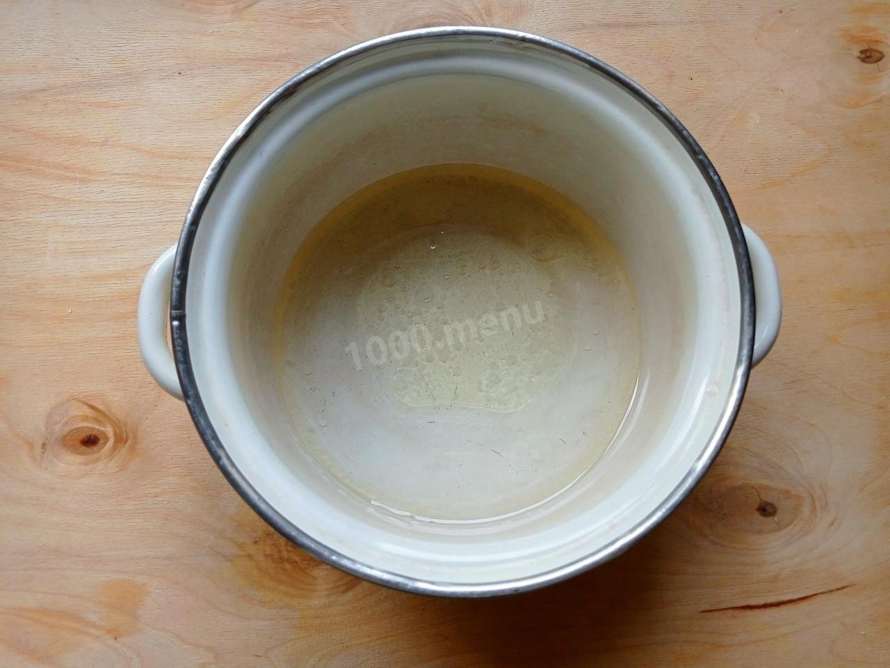 Шаг 5 приготовления Быстрая капуста маринованная горячим рассолом с маслом