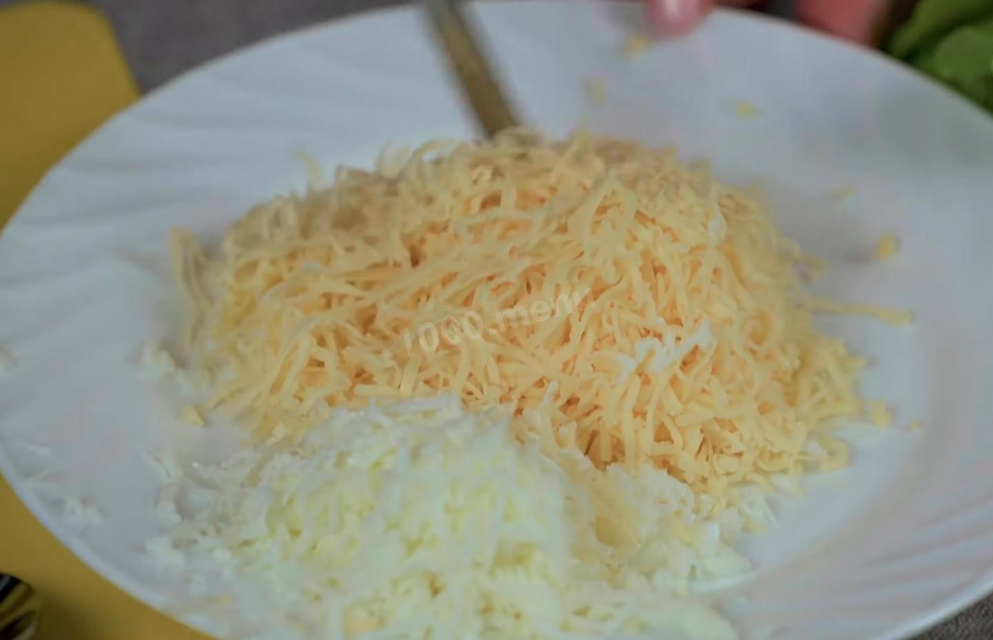 Шаг 4 приготовления Салат с тунцом и помидорами черри