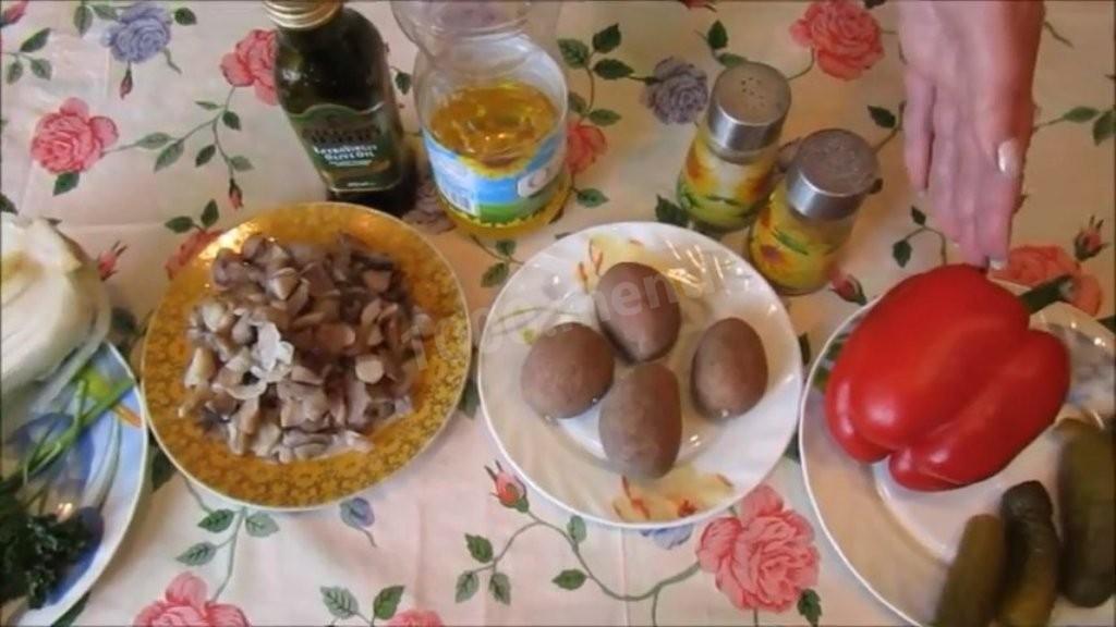 Шаг 1 приготовления Постный салат с пекинской капустой и грибами