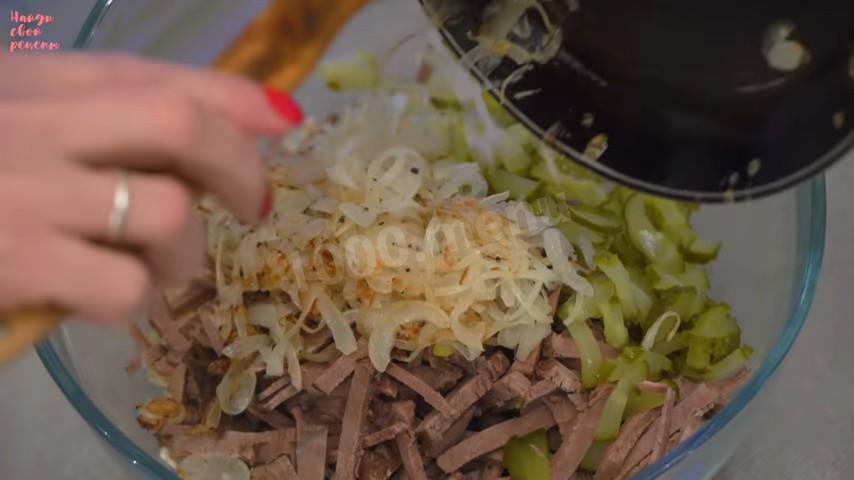 Шаг 14 приготовления Изысканный мясной салат Министерский