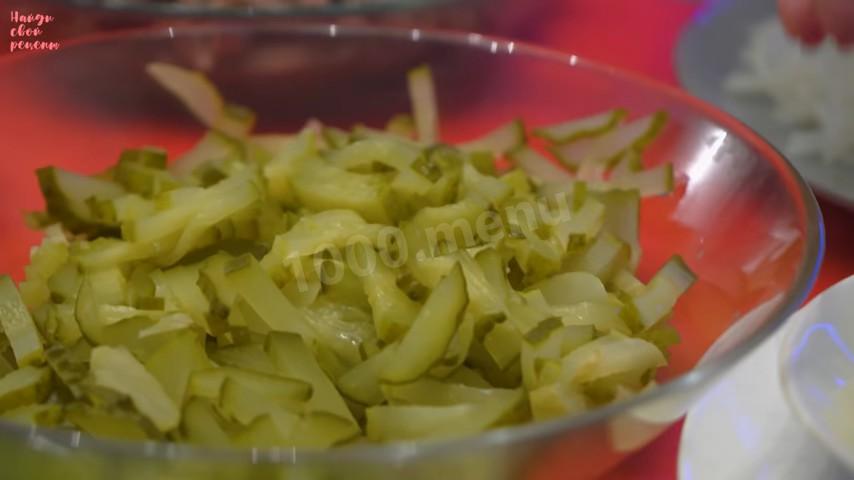 Шаг 3 приготовления Изысканный мясной салат Министерский