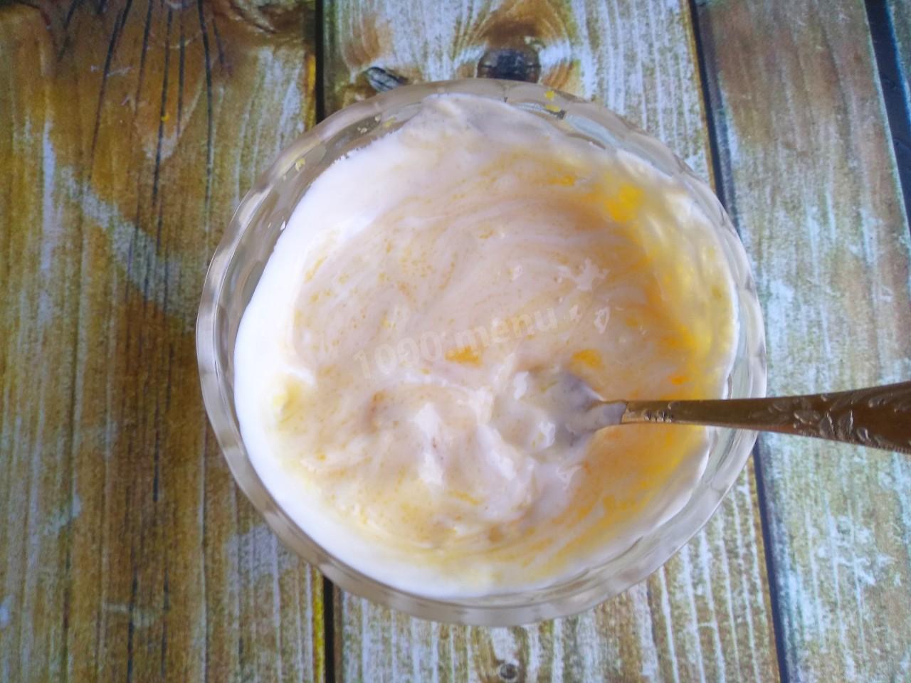 Шаг 3 приготовления Салат из свежей моркови с айвой мандаринами медом