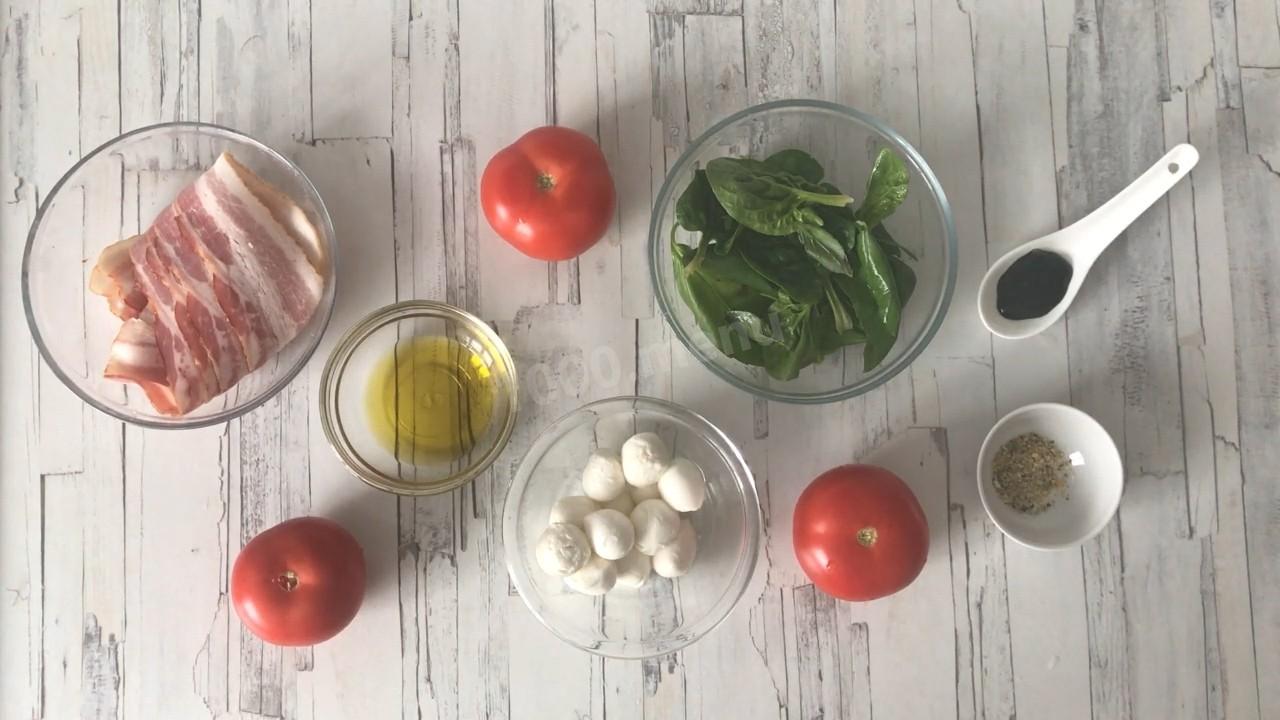 Шаг 1 приготовления Салат с жареным беконом сыром и помидорами