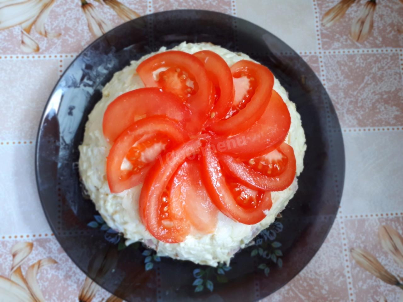 Шаг 9 приготовления Салат с копченой курицей Муж любимый