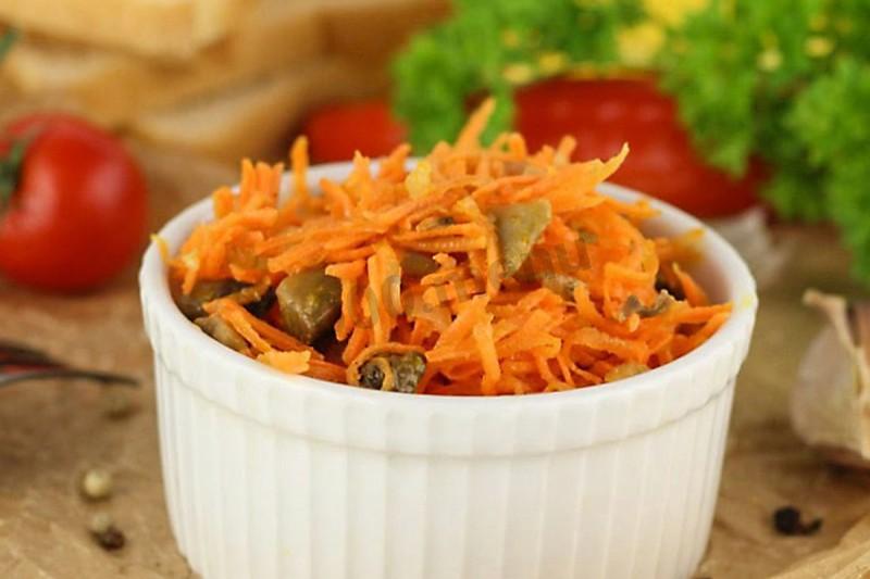 Обложка рецепта Салат с шампиньонами морковкой уксусом сахаром