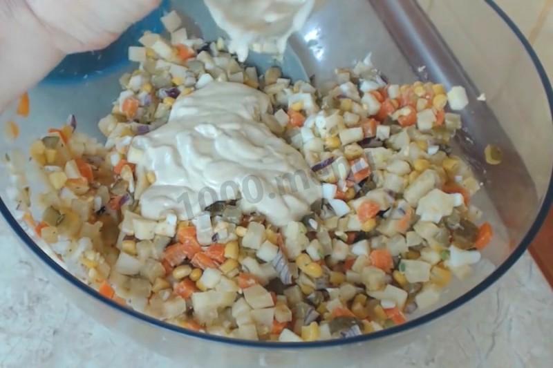 Шаг 6 приготовления Салат Петух без мяса