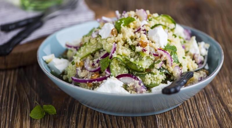 Обложка рецепта Салат из кускуса с огурцами и фетой