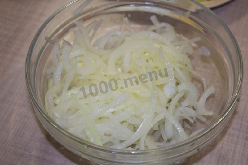 Шаг 9 приготовления Салат Мужской каприз с копченой курицей