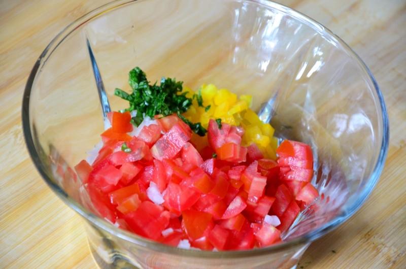Шаг 5 приготовления Салат из кускуса и тунца