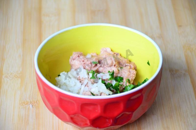 Шаг 2 приготовления Салат с тунцом и корейской морковью