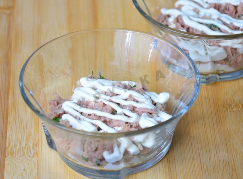 Шаг 5 приготовления Салат с тунцом и корейской морковью