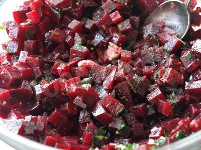 Шаг 5 приготовления Салат из свеклы с апельсиновой заправкой