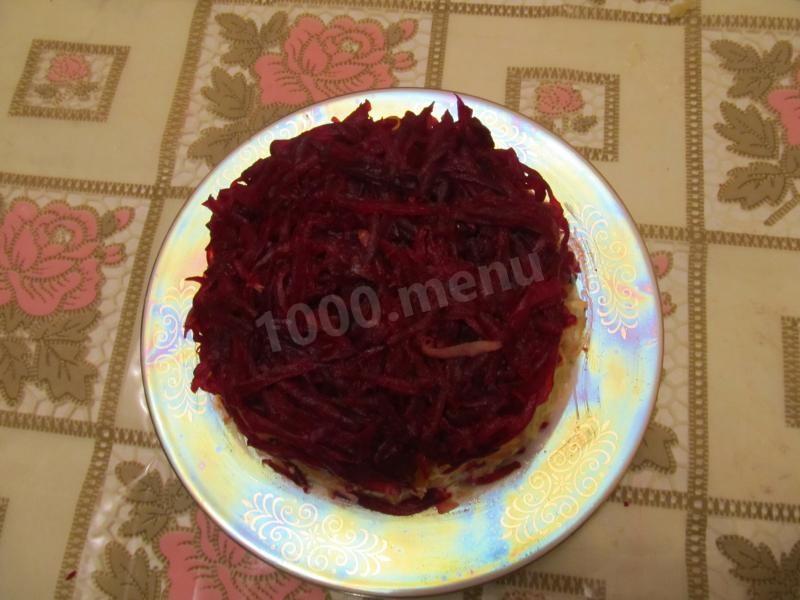 Шаг 6 приготовления Салат по-королевски