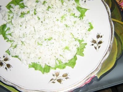 Шаг 2 приготовления Салат Ромашковое поле с горбушей консервами