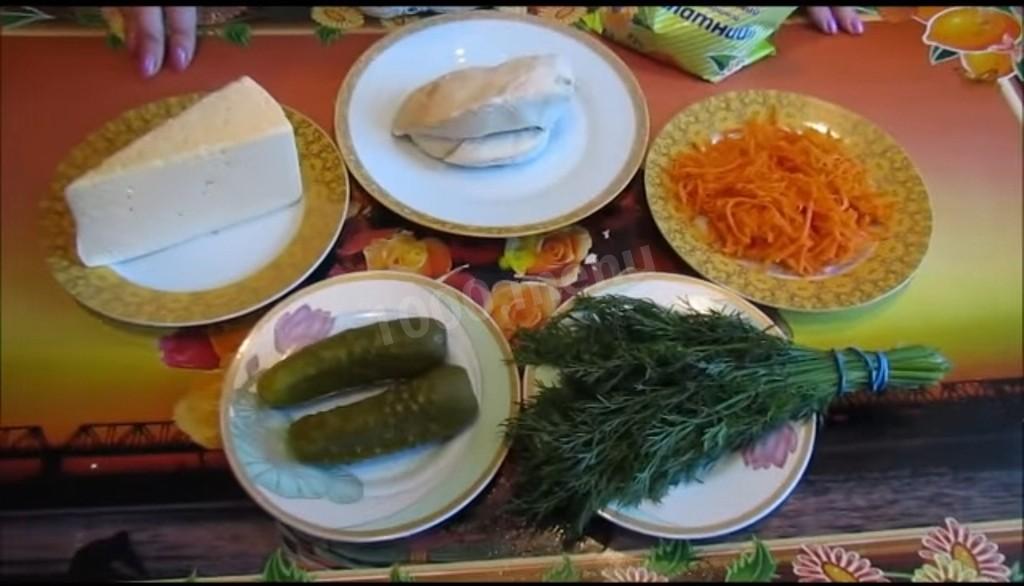 Шаг 1 приготовления Салат Лисичка с курицей