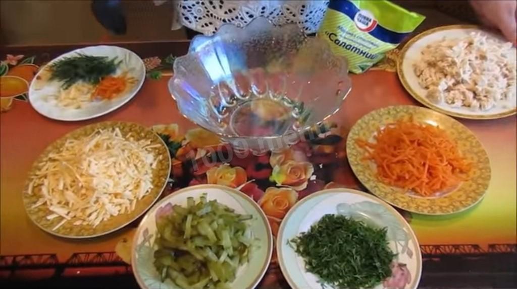 Шаг 2 приготовления Салат Лисичка с курицей