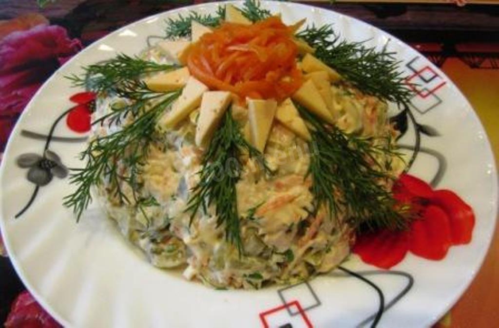 Обложка рецепта Салат Лисичка с курицей