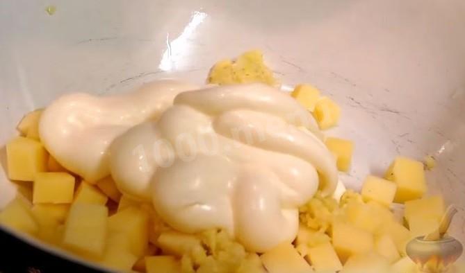 Шаг 3 приготовления Мандариновый салат с сыром