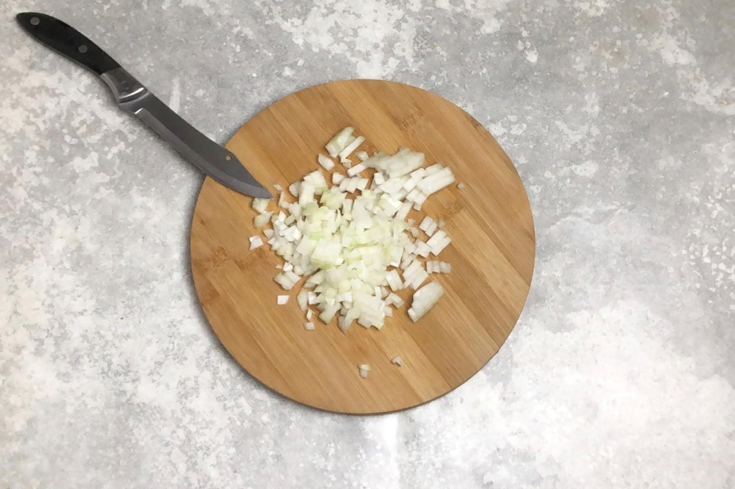 Шаг 2 приготовления Фаршированные перцы с рисом и овощами в духовке