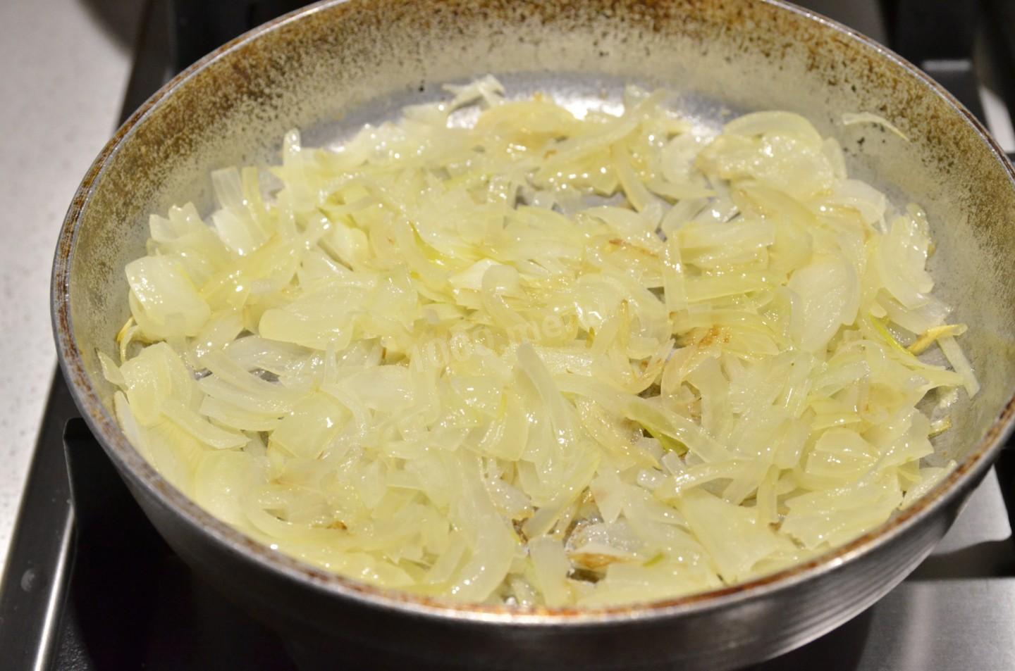 Шаг 9 приготовления Классический чахохбили из курицы по грузински на сковороде