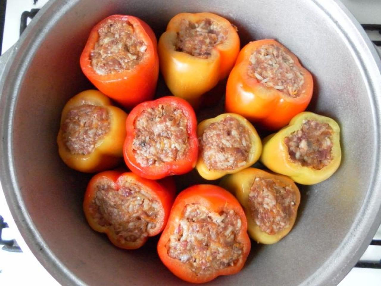 Шаг 22 приготовления Перец фаршированный мясом и рисом классический