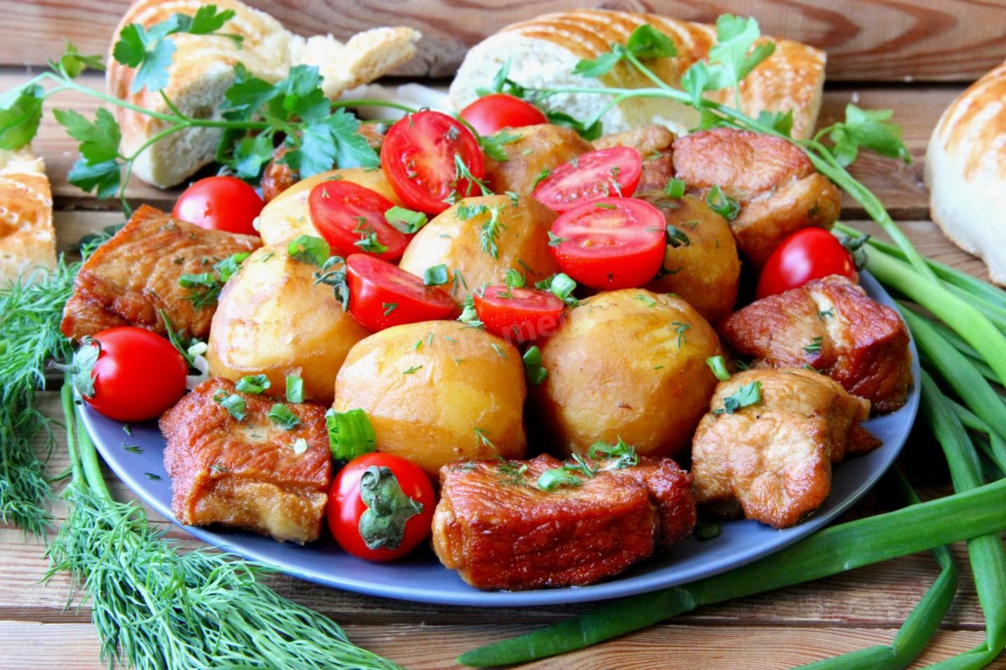 Шаг 12 приготовления Картошка с мясом в казане