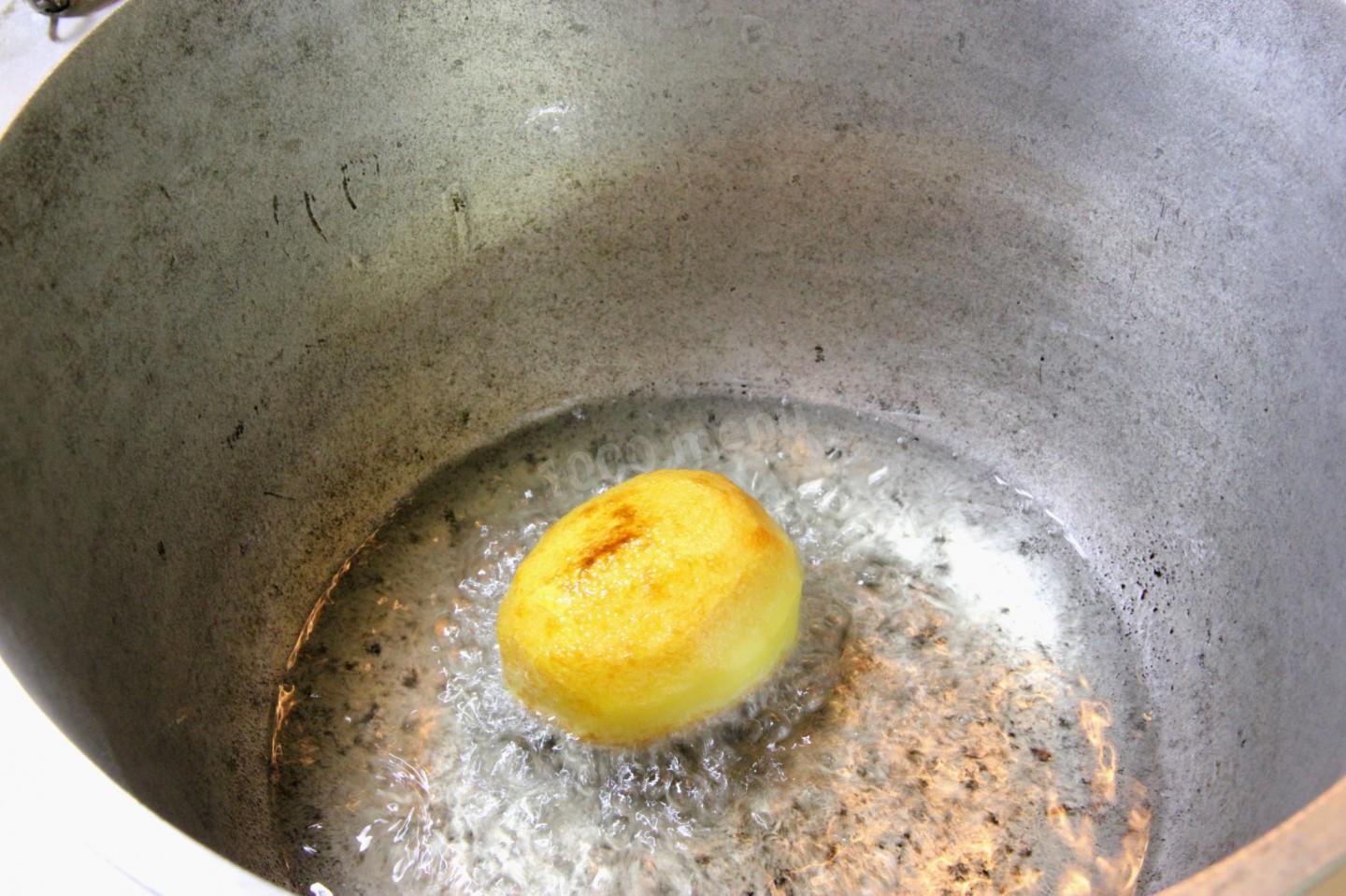 Шаг 3 приготовления Картошка с мясом в казане