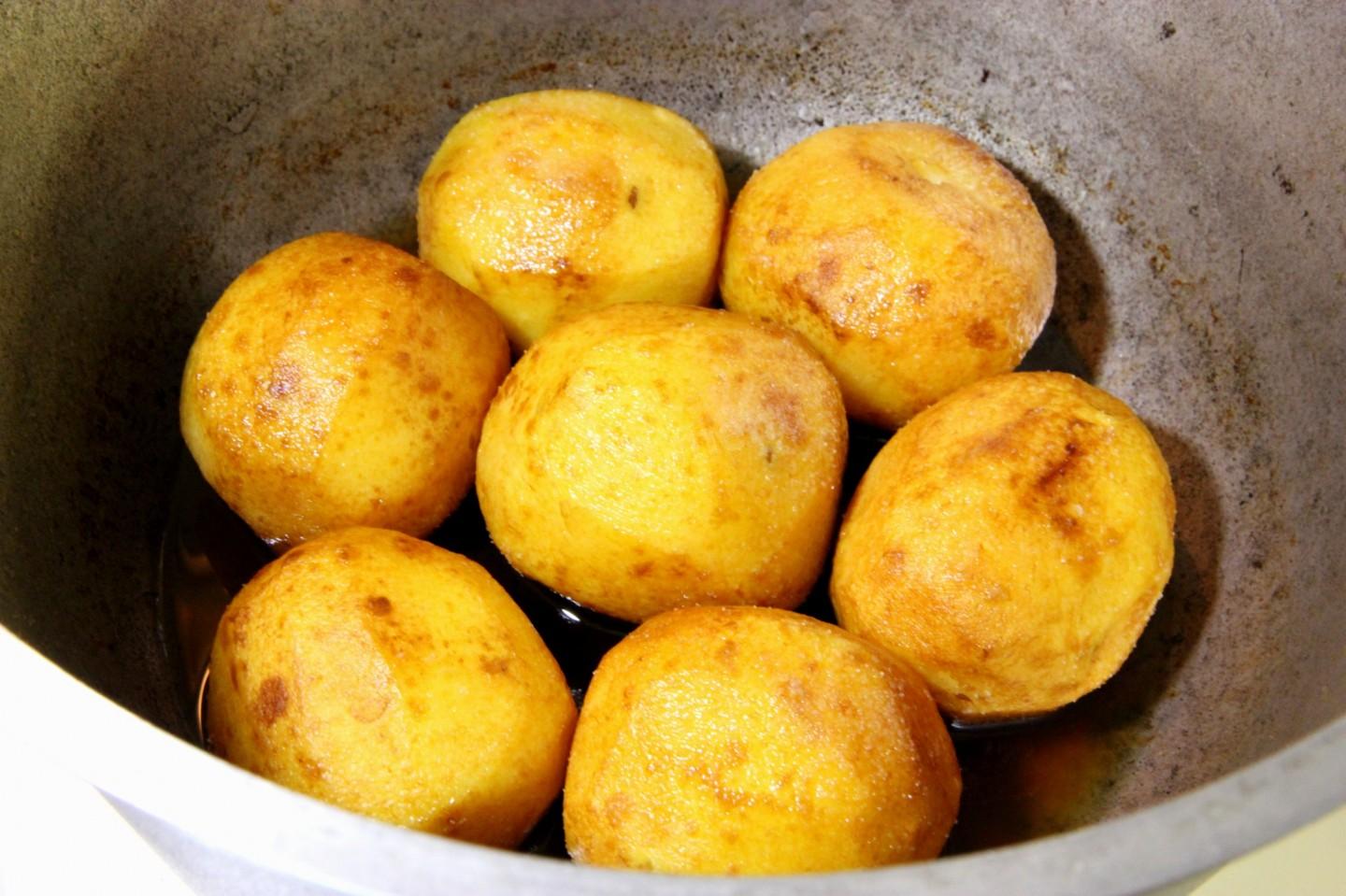 Шаг 8 приготовления Картошка с мясом в казане