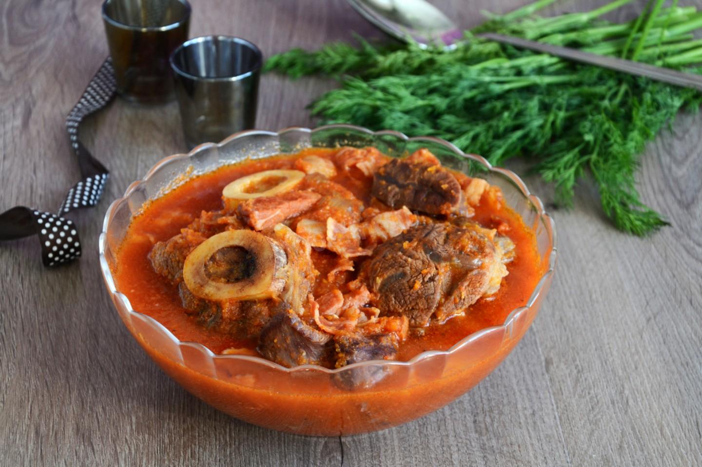 Обложка рецепта Говядина тушеная с овощами