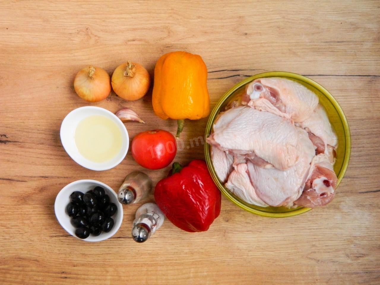 Шаг 1 приготовления Куриные бедра на сковороде
