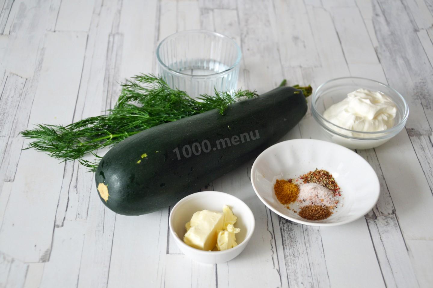 Шаг 1 приготовления Кабачки тушеные на сковороде