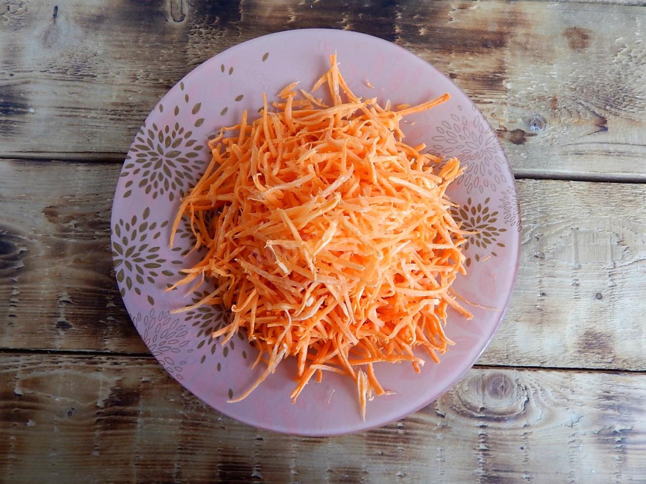 Шаг 2 приготовления Мясо свинина с подливкой на сковороде