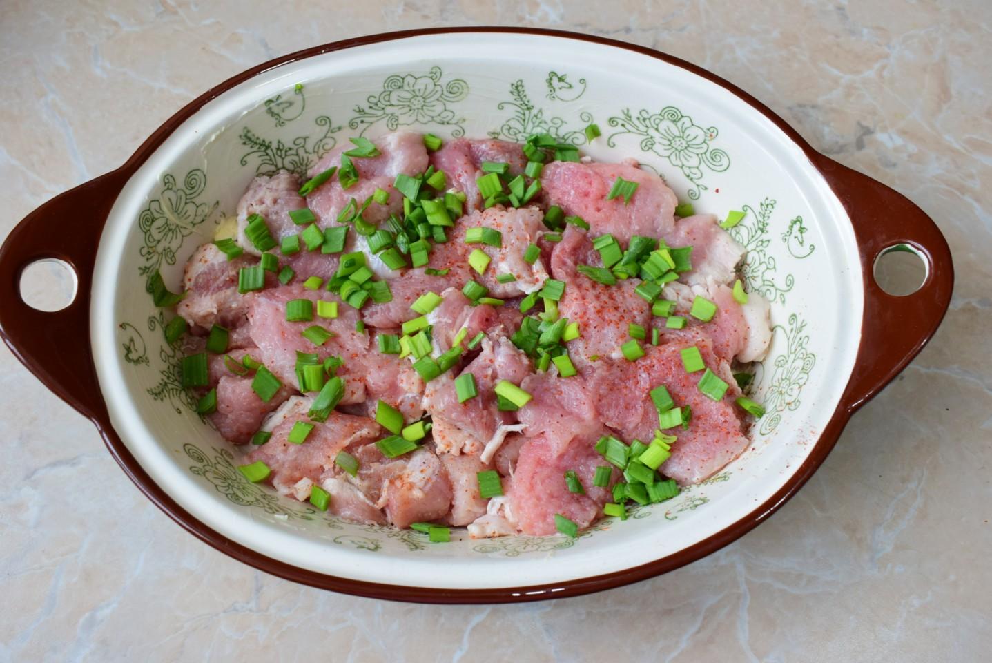Шаг 5 приготовления Картошка с мясом по французски в духовке