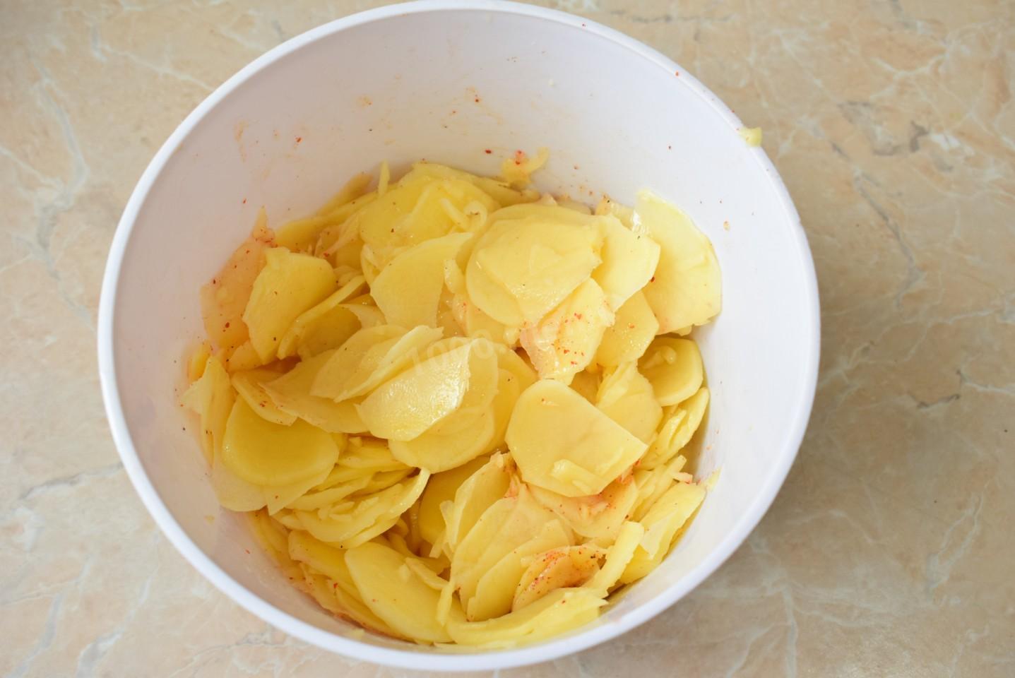 Шаг 6 приготовления Картошка с мясом по французски в духовке