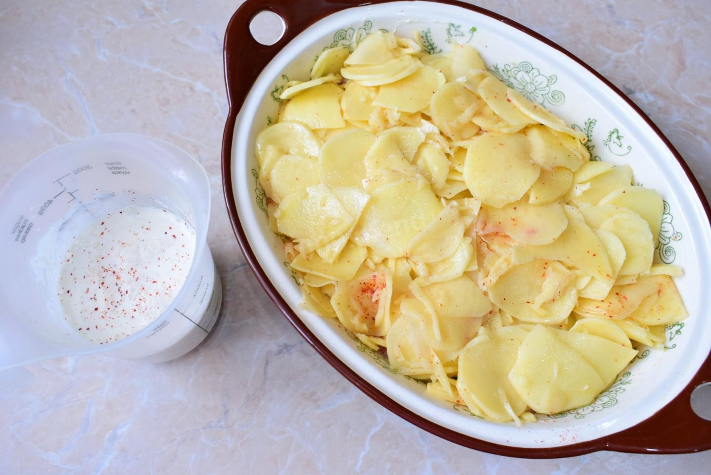 Шаг 7 приготовления Картошка с мясом по французски в духовке
