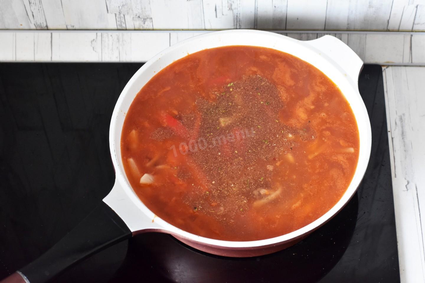 Шаг 13 приготовления Рис с мясной подливкой на сковороде