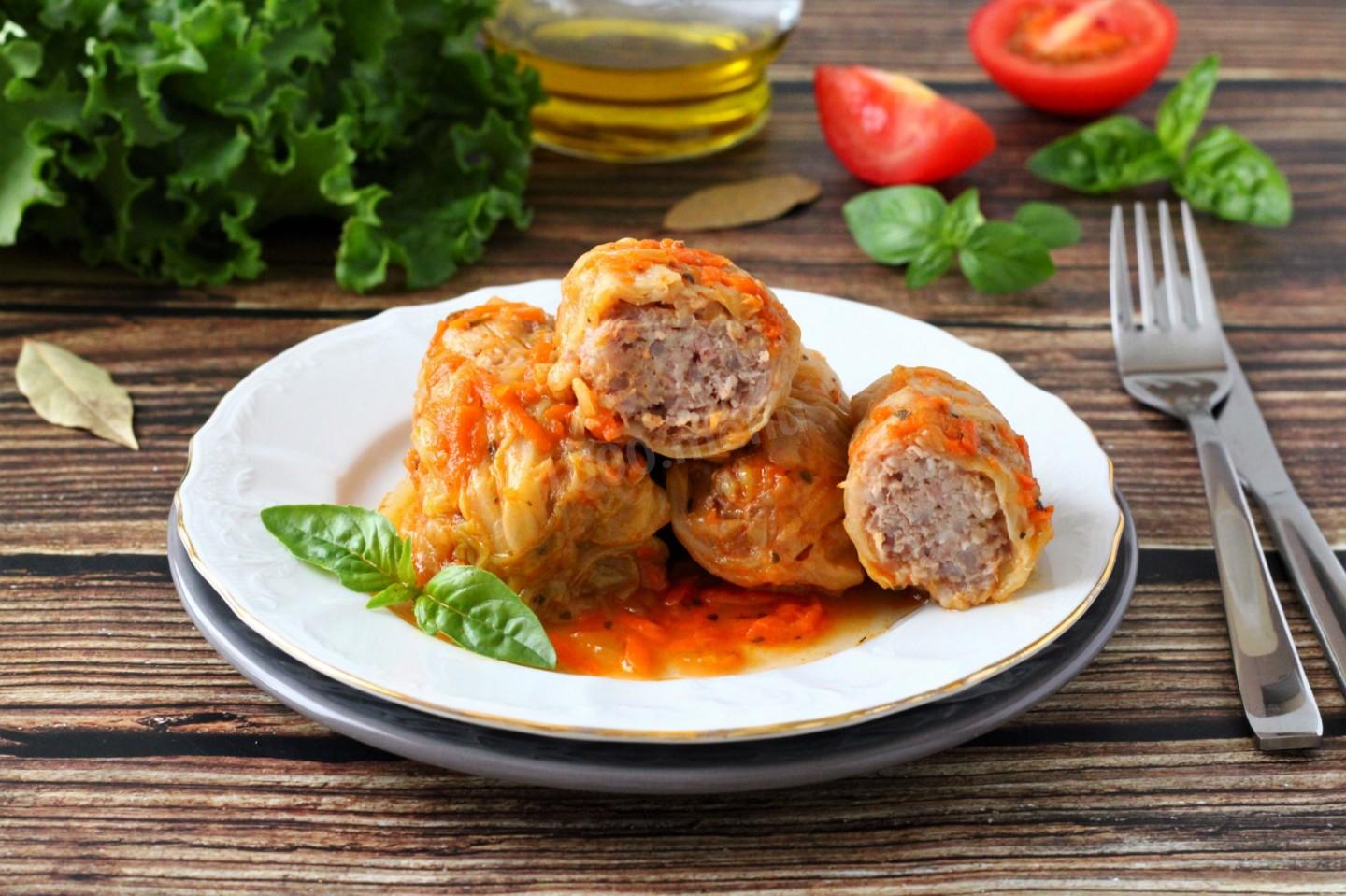 Шаг 20 приготовления Капустные голубцы из свежей капусты с мясом в кастрюле