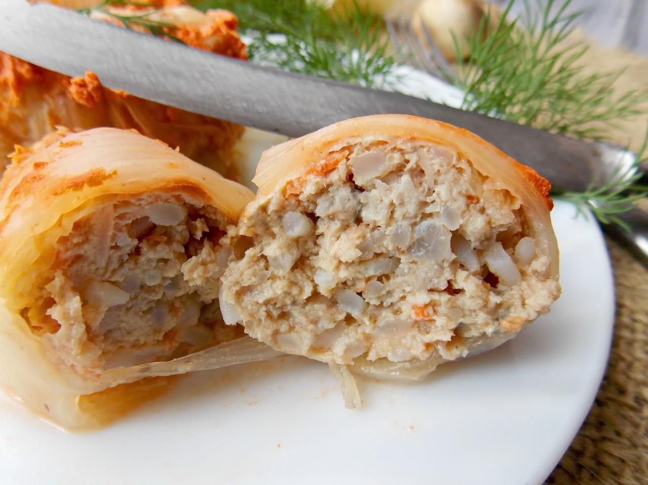 Шаг 14 приготовления Голубцы из пекинской капусты с фаршем и рисом