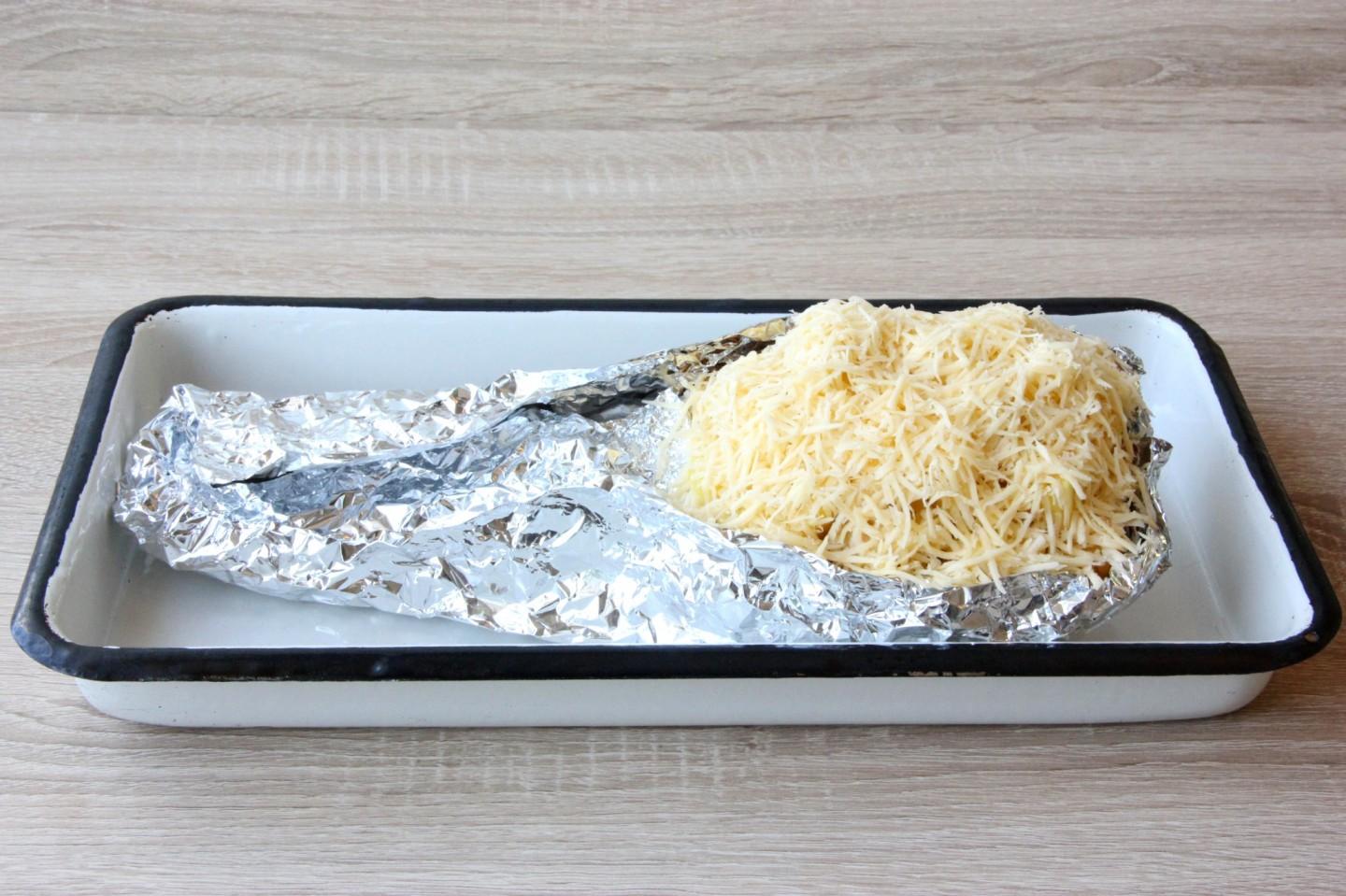 Шаг 10 приготовления Запечённый ананас с сыром в духовке на праздник