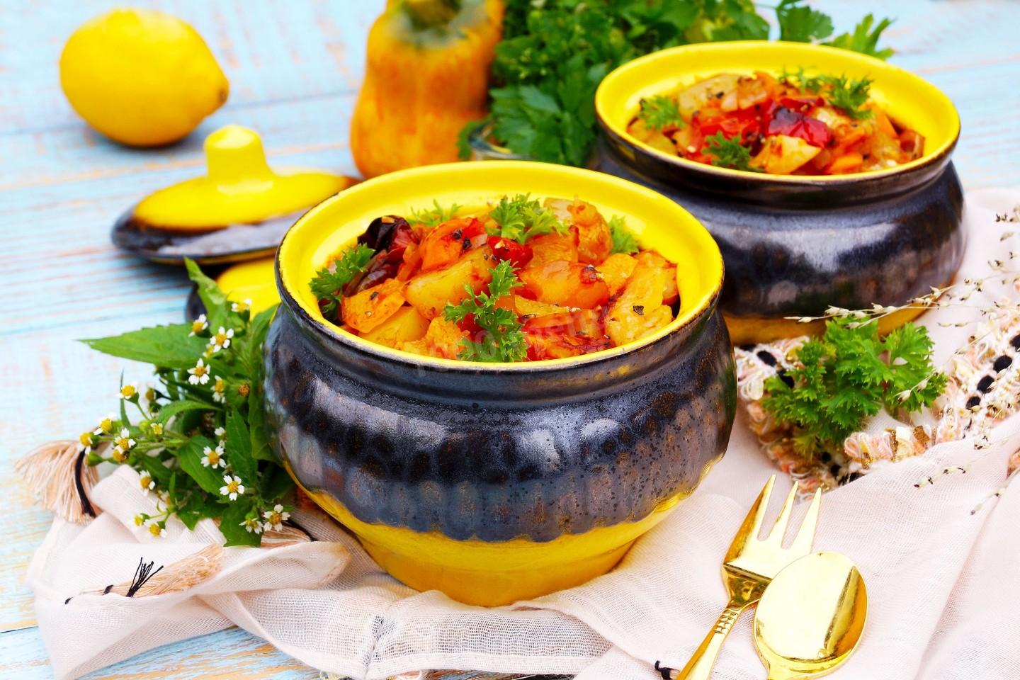 Шаг 10 приготовления Соус с кабачками и картошкой