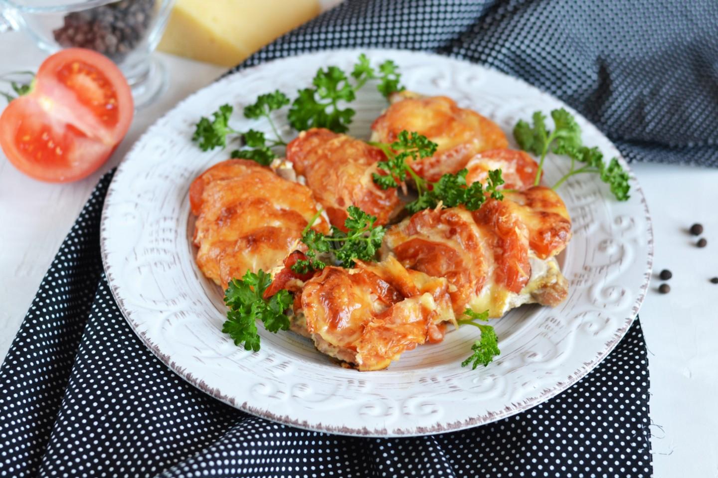 Обложка рецепта Мясо по французски из свинины с помидорами