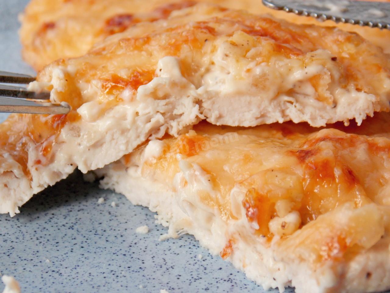 Шаг 12 приготовления Куриная грудка с сыром в духовке